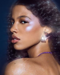 Fenty Beauty Diamond Bomb