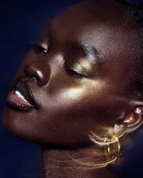 Fenty Beauty Diamond Bomb