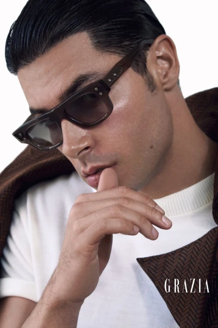 ANDREA DENVER V EKSKLUZIVNI MODNI ZGODBI ZA GRAZIO