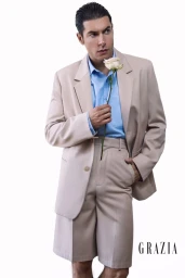 ANDREA DENVER V EKSKLUZIVNI MODNI ZGODBI ZA GRAZIO