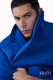 ANDREA DENVER V EKSKLUZIVNI MODNI ZGODBI ZA GRAZIO