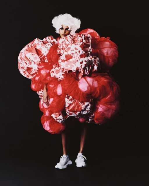 COMME DES GARÇONS