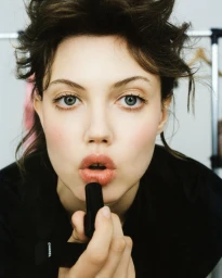 Lindsey Wixon