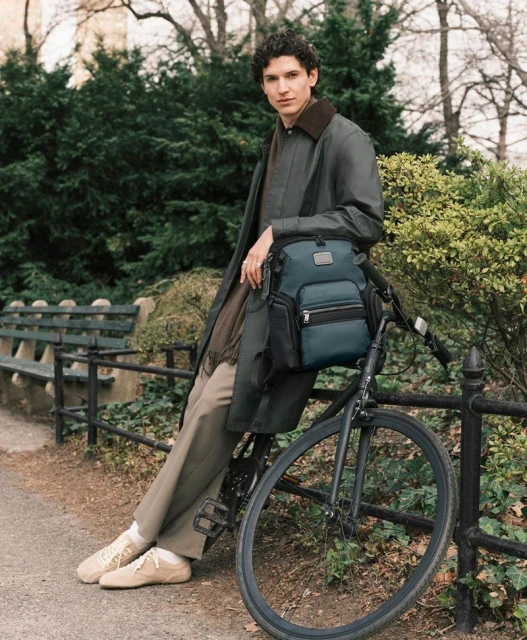 Tumi FW 2025 SEASONAL CAMPAIGN