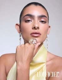 Luxurious everyday life: jewelry