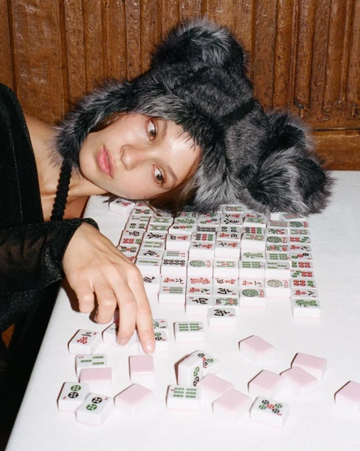 Anna Sui FW25: Gilded Moves