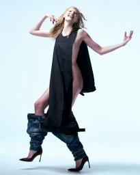 Mind, body, soul… and Alex Consani!