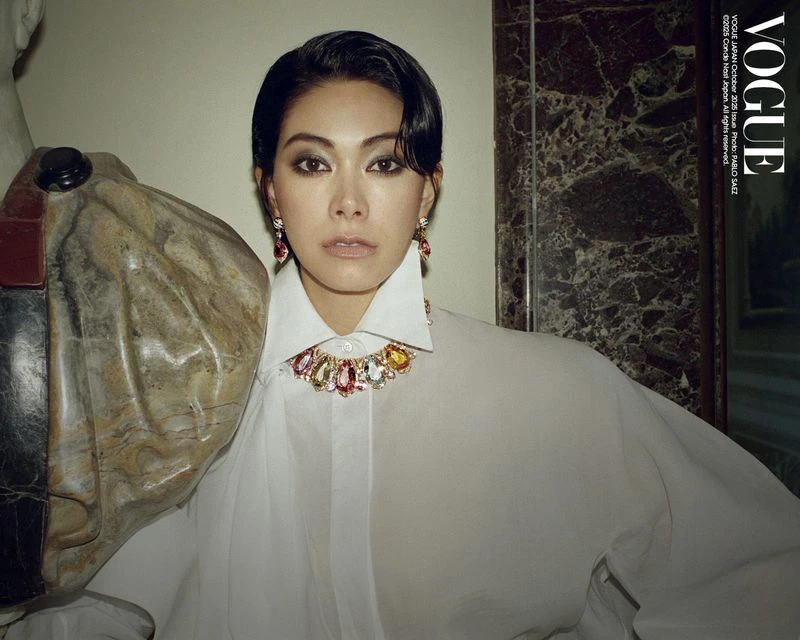 Vogue Japan October 2025 Cover