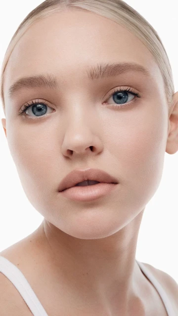 Makeup By Mario SurrealSkin Natural Finish Foundation Campaign