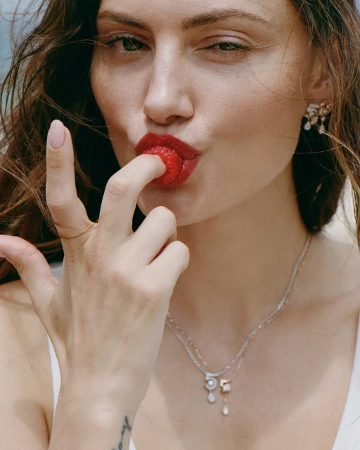 Phoebe Tonkin