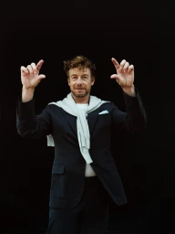 Simon Baker