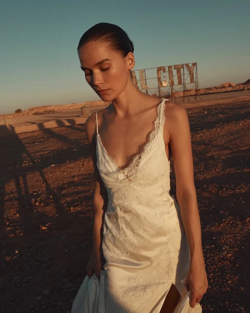 Moon Plain Collection