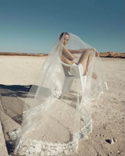 Moon Plain Collection