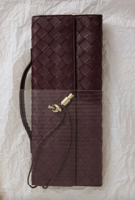 Bottega Special: Weaving A Tale