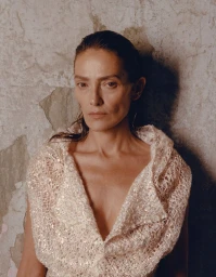 Laura Ponte va por libre