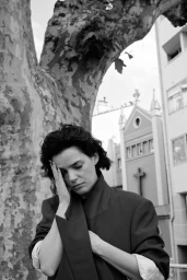 At the perimeter of grace