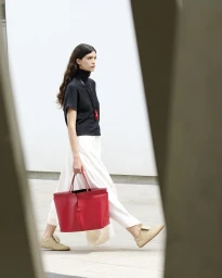 Tod’s Accesories Campaign