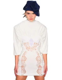 Heroine 23 Emilia Jones Cover