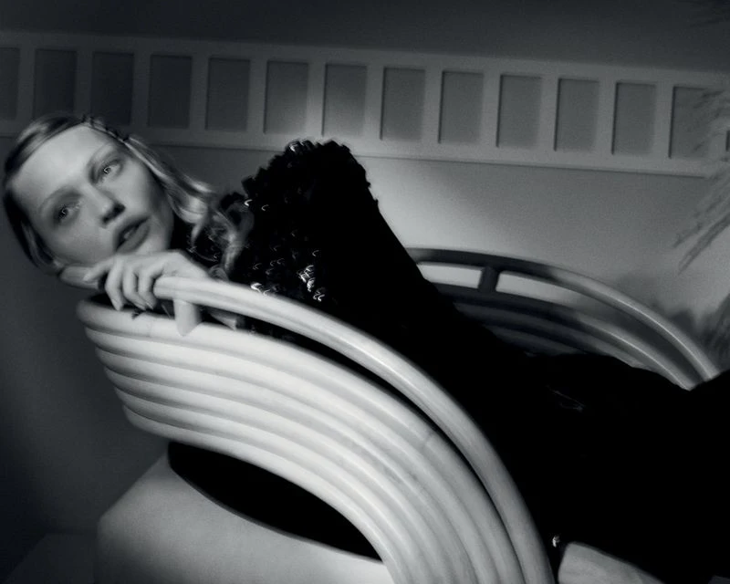 At Night - Sasha P / Louis Vuitton