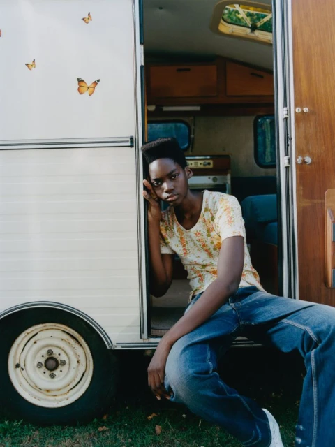 Le Gout de M - Élégante Adolescence