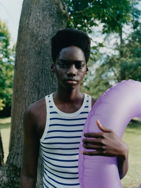 Le Gout de M - Élégante Adolescence