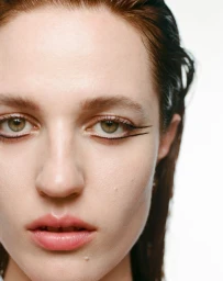 Julia Banas x Chanel Beauty x Vein Beauty